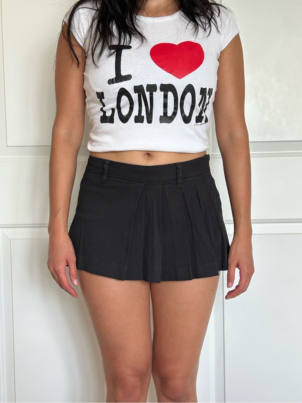 Women's Black Pleated Skort Shorts - Sleek Everyday Style